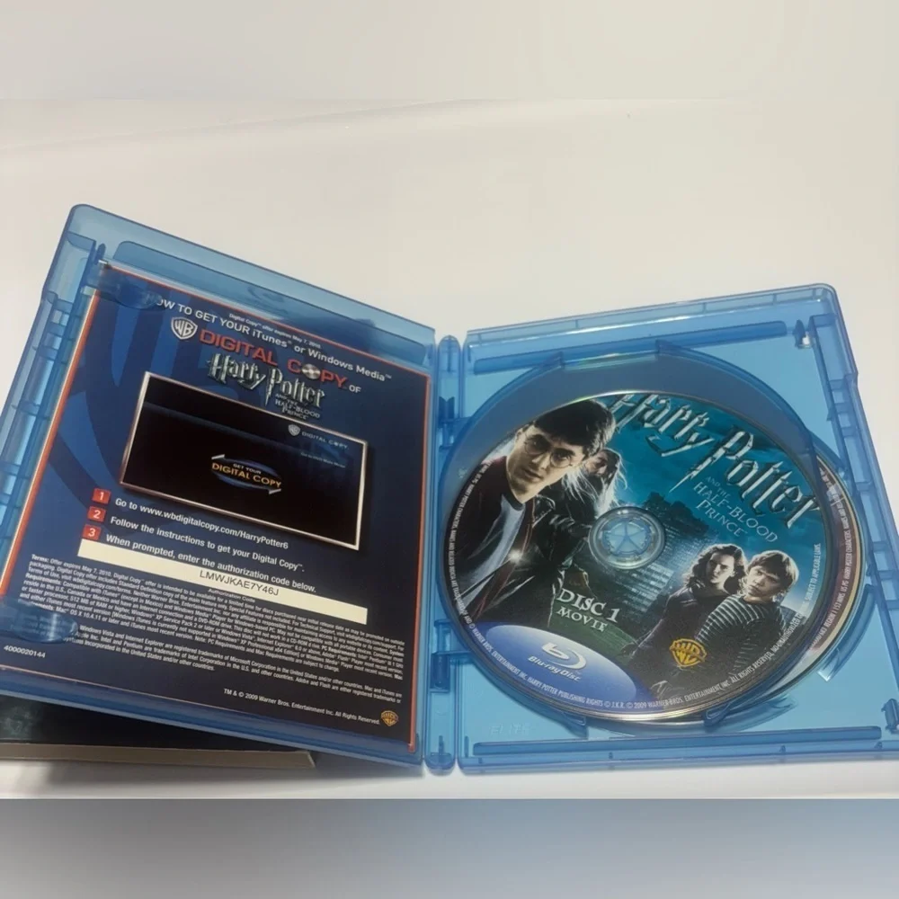 Harry Potter and the Half-Blood Prince Blu-Ray & Digital Copy 6th Installment - Picture 2 of 3